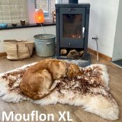 Mouflon XL vachtje schapenvacht hond hondenmand