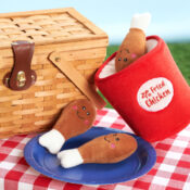 Zippypaws zippy paws Chicken Bucket kip met emmer verstopknuffel burrow hond puppy