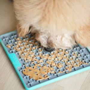 Lickimat lickymat tuff delux voorbeeld foto recept labradoodle