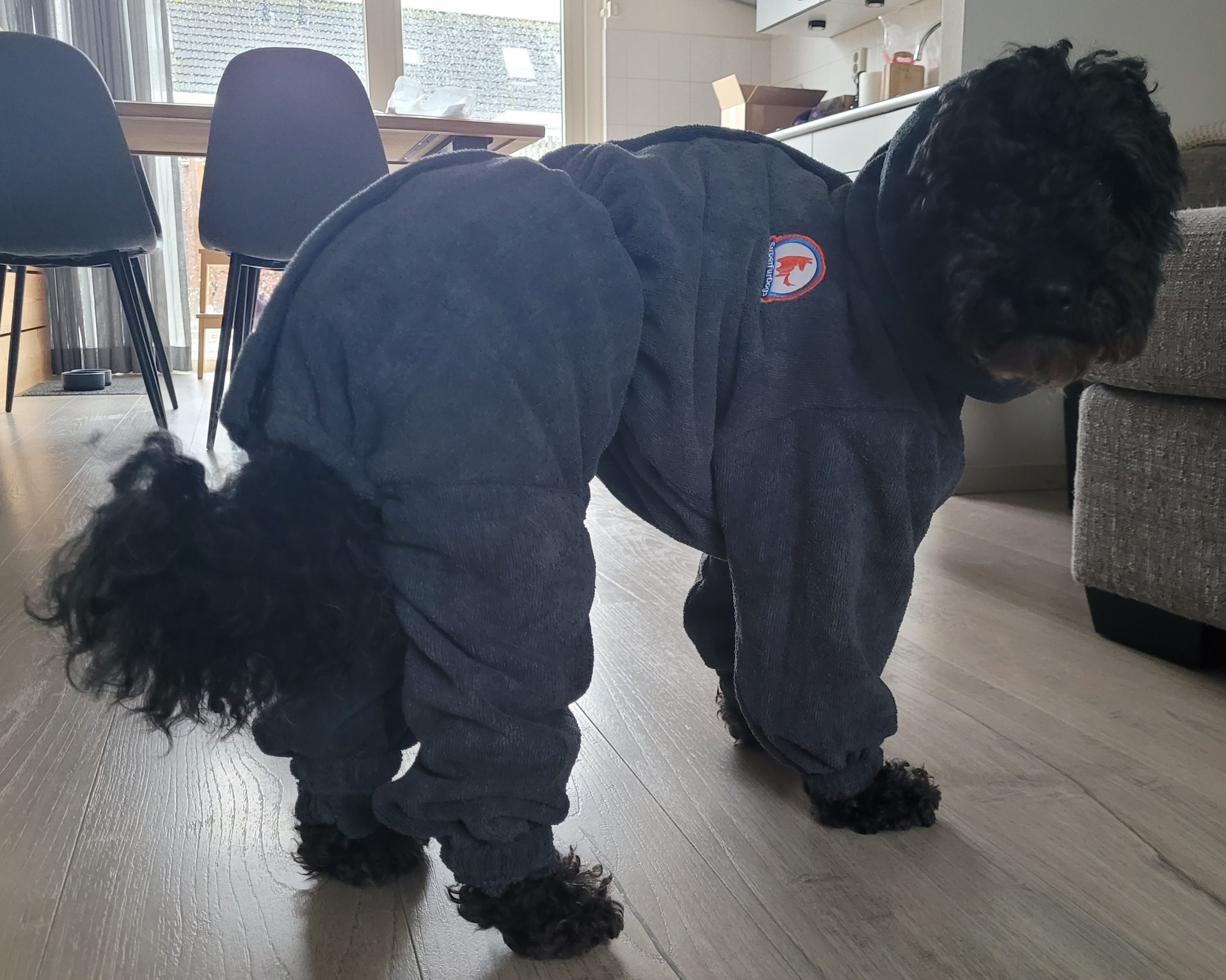 Groomcoat labradoodle badjas met pootjes hond