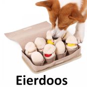 Zoekspel hond eierdoos eitjes kuikens snuffelmat stof